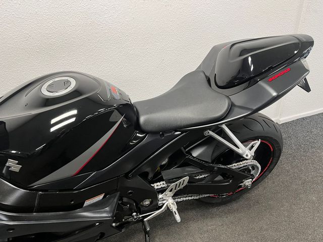 suzuki - gsx-r-1000