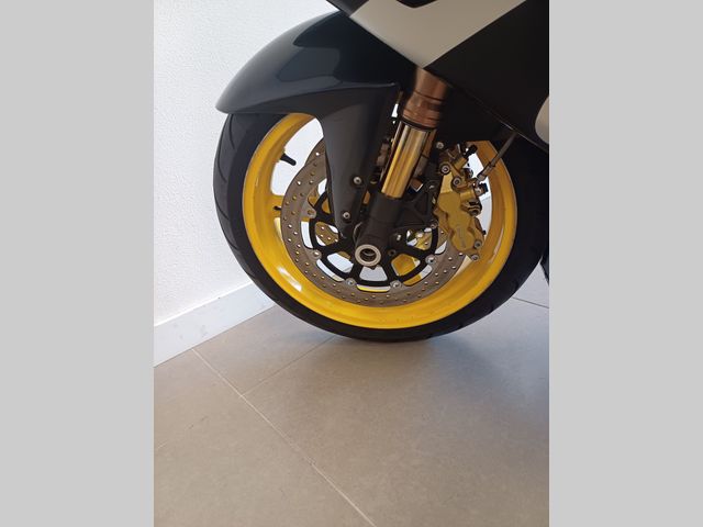 suzuki - gsx-r-1000