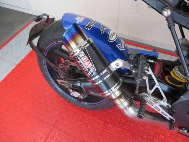 suzuki - gsx-r-1100-w