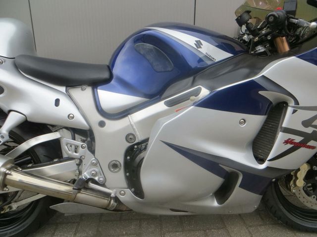 suzuki - gsx-r-1300-hayabusa