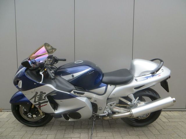 suzuki - gsx-r-1300-hayabusa