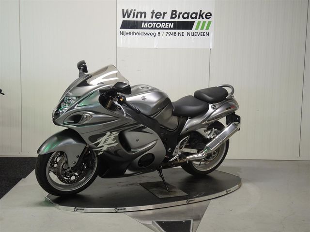 suzuki - gsx-r-1300-hayabusa