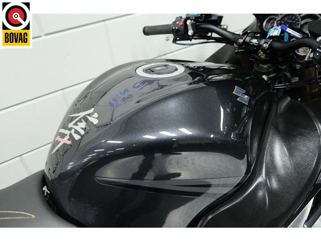 suzuki - gsx-r-1300-hayabusa