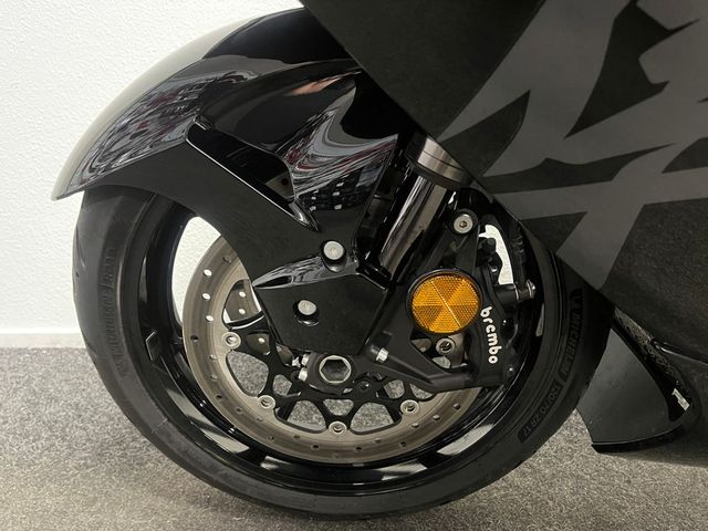 suzuki - gsx-r-1300-hayabusa