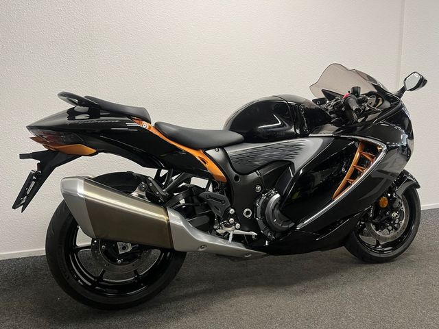 suzuki - gsx-r-1300-hayabusa