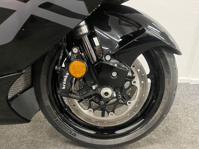 suzuki - gsx-r-1300-hayabusa