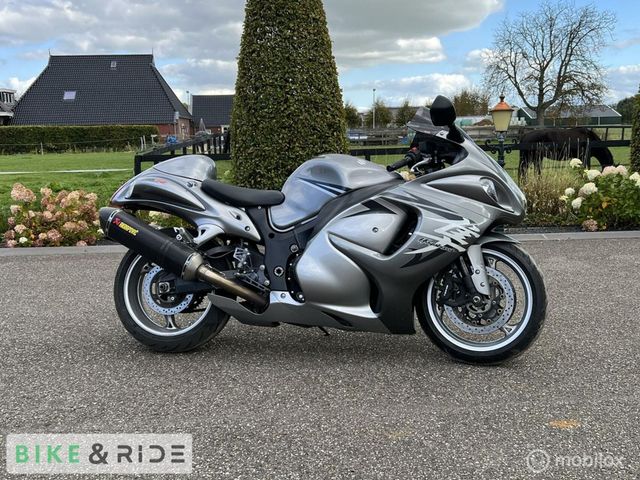 suzuki - gsx-r-1300-hayabusa