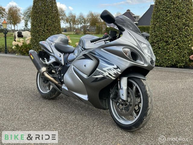 suzuki - gsx-r-1300-hayabusa