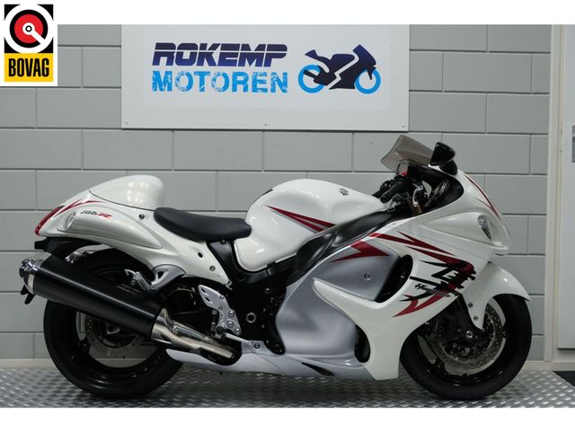 suzuki - gsx-r-1300-hayabusa