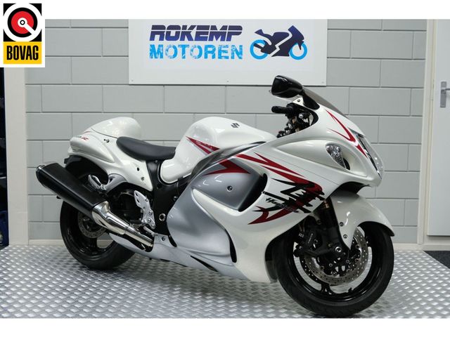 suzuki - gsx-r-1300-hayabusa