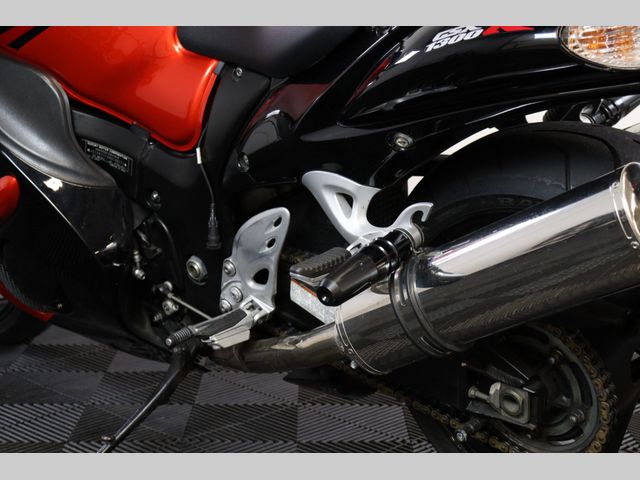 suzuki - gsx-r-1300-hayabusa