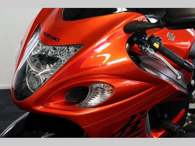 suzuki - gsx-r-1300-hayabusa