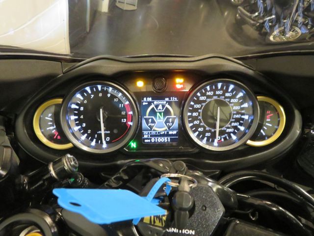 suzuki - gsx-r-1300-hayabusa