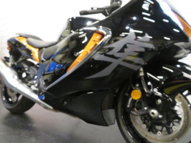 suzuki - gsx-r-1300-hayabusa