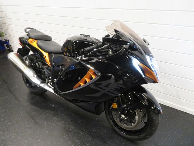 suzuki - gsx-r-1300-hayabusa