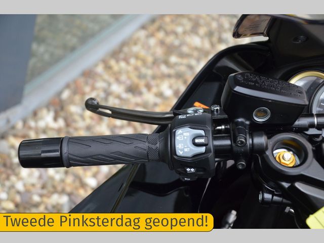 suzuki - gsx-r-1300-hayabusa