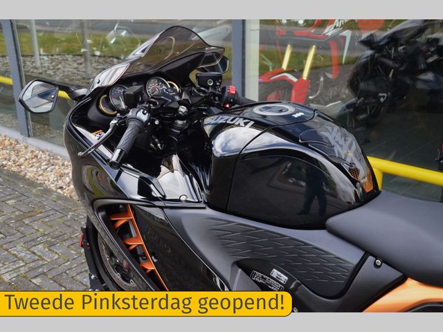 suzuki - gsx-r-1300-hayabusa