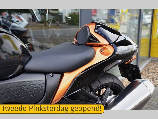 suzuki - gsx-r-1300-hayabusa