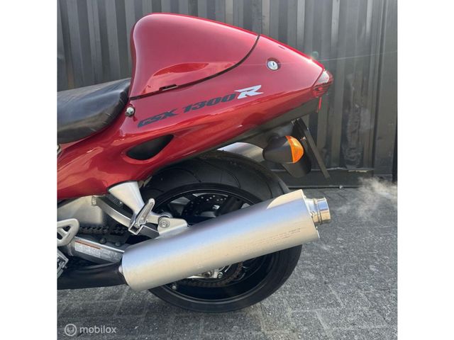 suzuki - gsx-r-1300-hayabusa