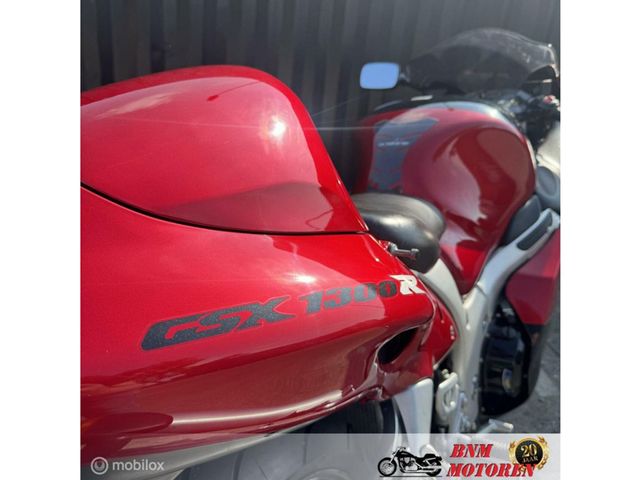 suzuki - gsx-r-1300-hayabusa