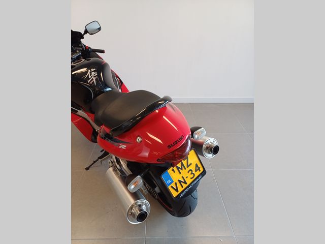 suzuki - gsx-r-1300-hayabusa