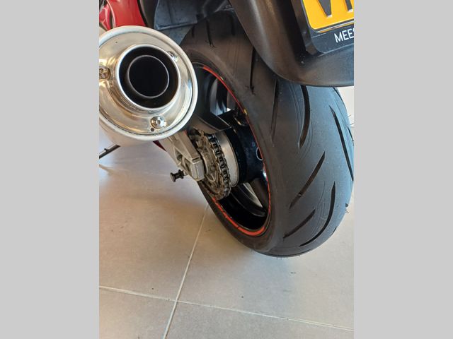 suzuki - gsx-r-1300-hayabusa