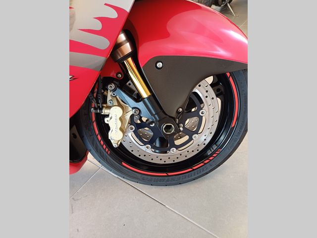 suzuki - gsx-r-1300-hayabusa