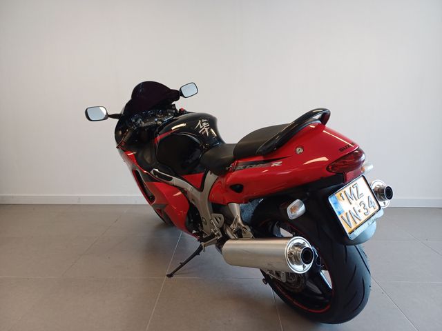 suzuki - gsx-r-1300-hayabusa