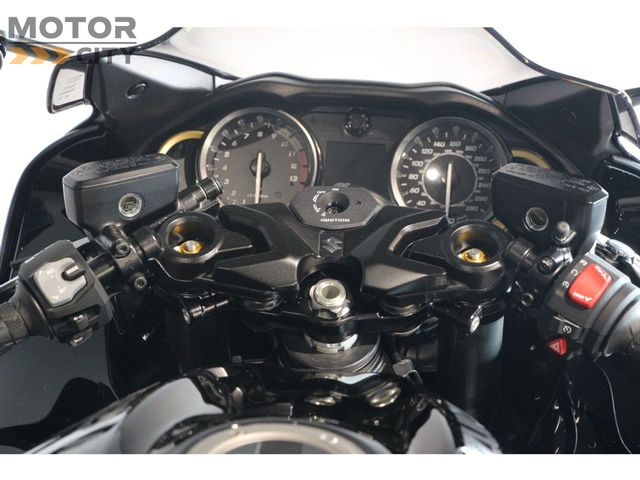 suzuki - gsx-r-1300-hayabusa