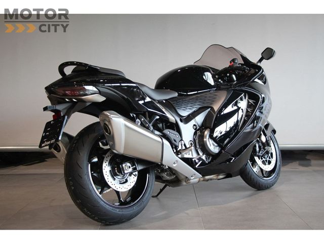 suzuki - gsx-r-1300-hayabusa