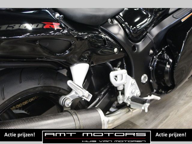 suzuki - gsx-r-1300-hayabusa