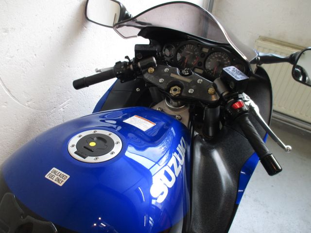 suzuki - gsx-r-1300-hayabusa
