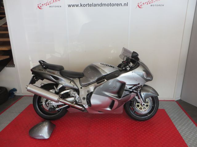 suzuki - gsx-r-1300-hayabusa