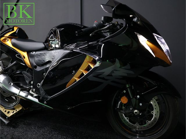 suzuki - gsx-r-1300-hayabusa
