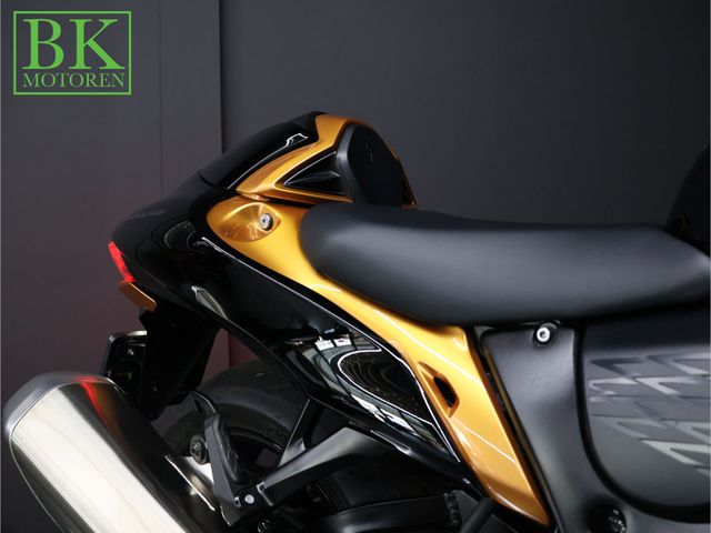 suzuki - gsx-r-1300-hayabusa