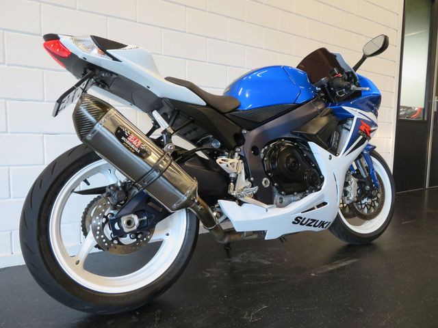 suzuki - gsx-r-600