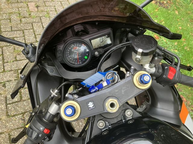 suzuki - gsx-r-600