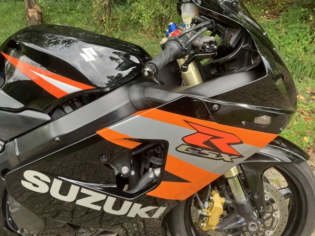 suzuki - gsx-r-600