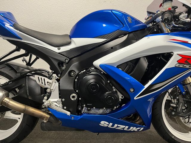 suzuki - gsx-r-600