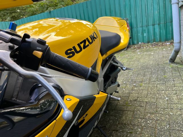 suzuki - gsx-r-600