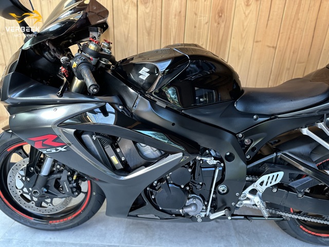 suzuki - gsx-r-600