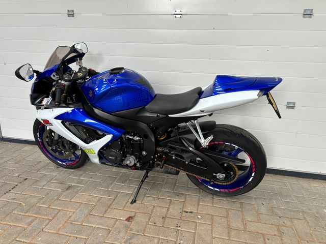 suzuki - gsx-r-600