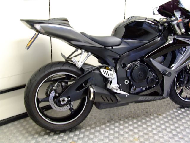 suzuki - gsx-r-600