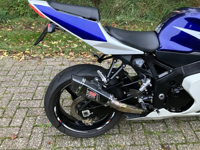 suzuki - gsx-r-600