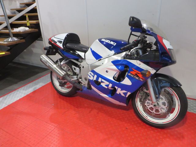 suzuki - gsx-r-600