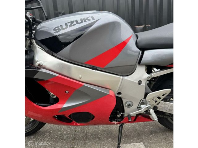 suzuki - gsx-r-600