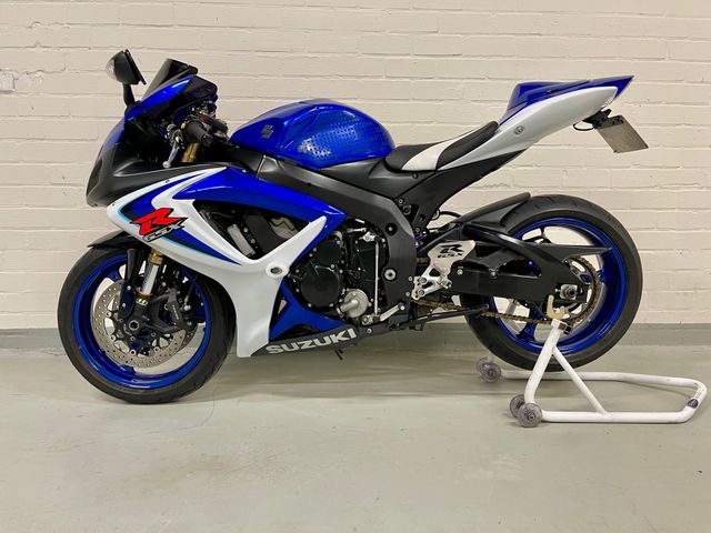 suzuki - gsx-r-600