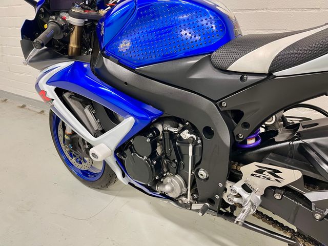 suzuki - gsx-r-600
