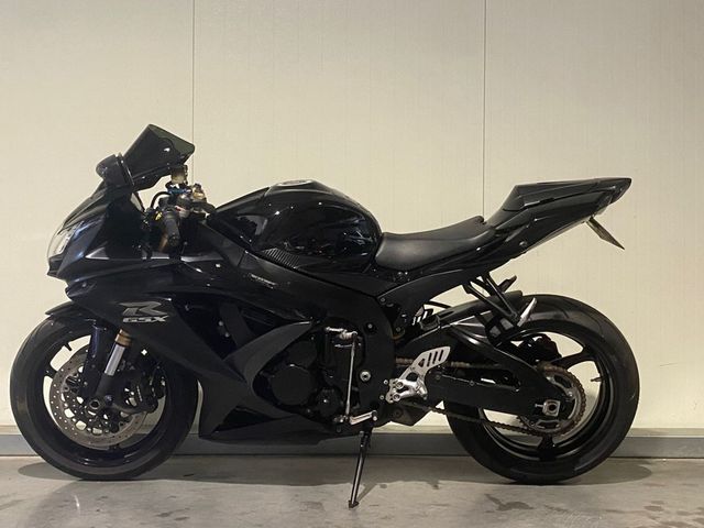 suzuki - gsx-r-600