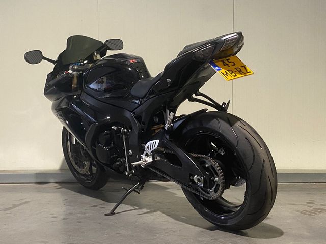 suzuki - gsx-r-600